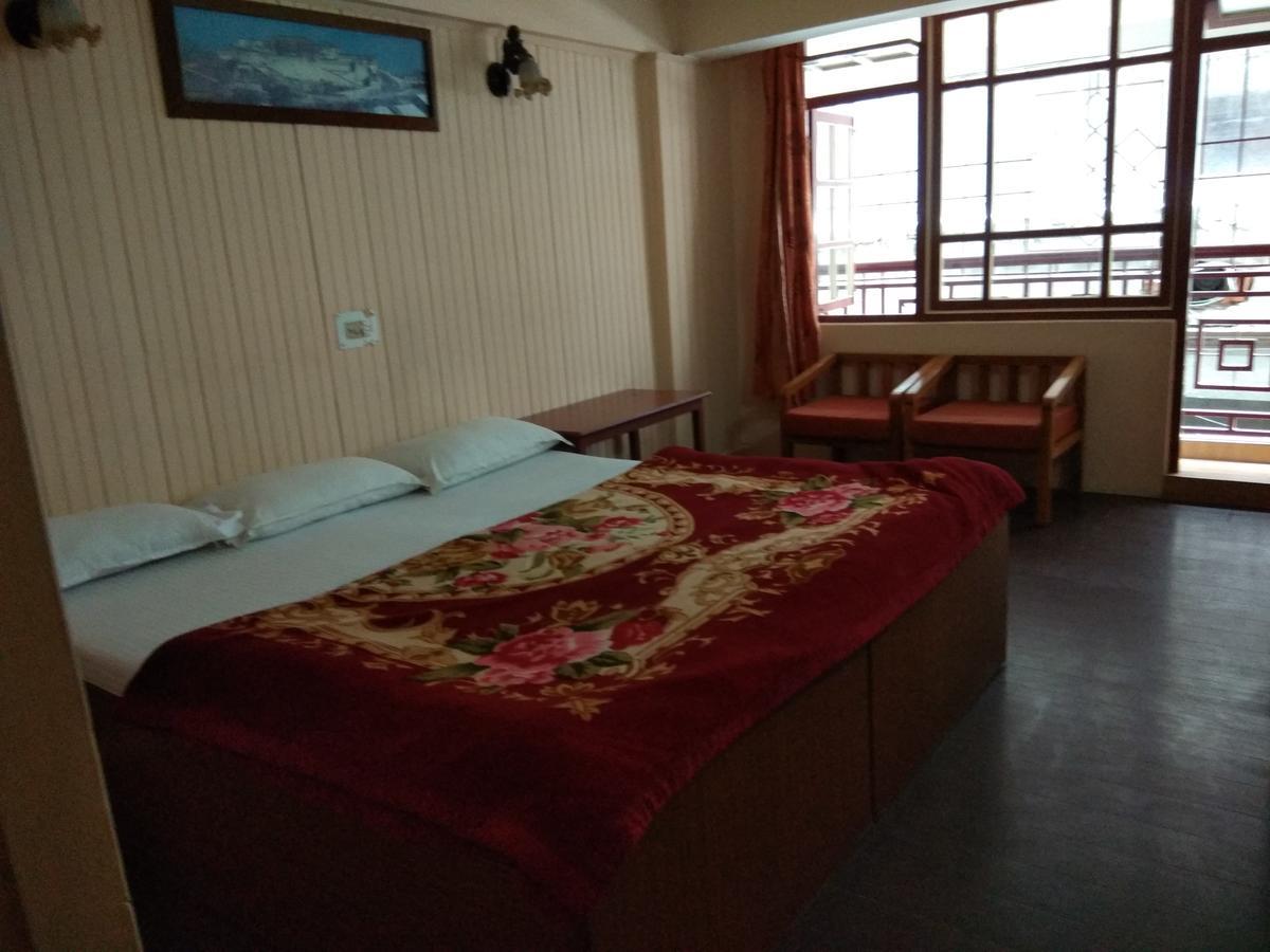 Hotel Mansarovar Νταρτζίλινγκ Εξωτερικό φωτογραφία