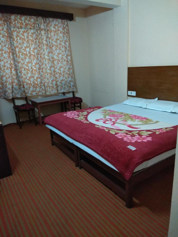 Hotel Mansarovar Νταρτζίλινγκ Εξωτερικό φωτογραφία