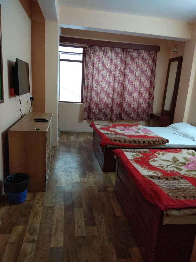 Hotel Mansarovar Νταρτζίλινγκ Εξωτερικό φωτογραφία